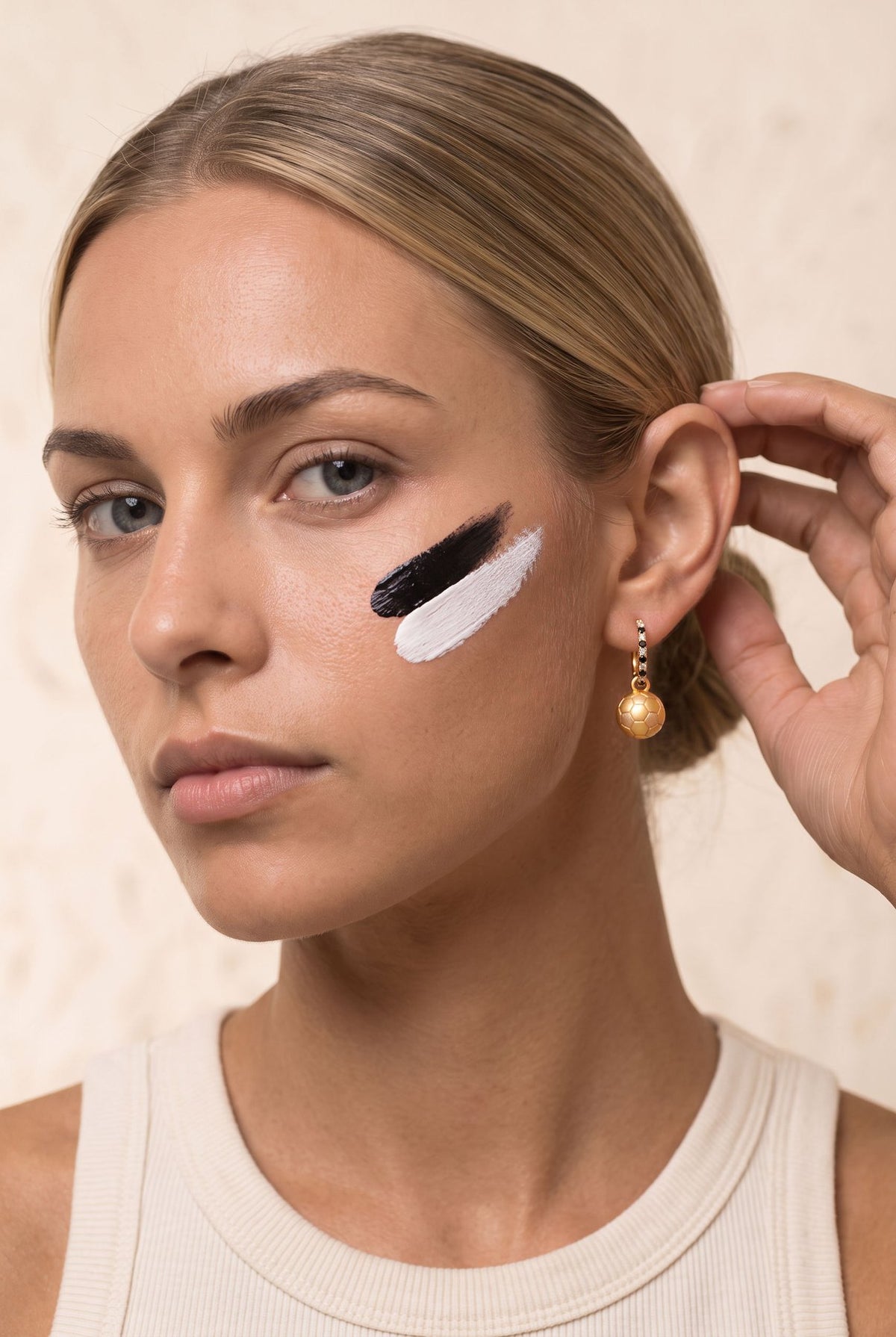 The Giorgia Hoops